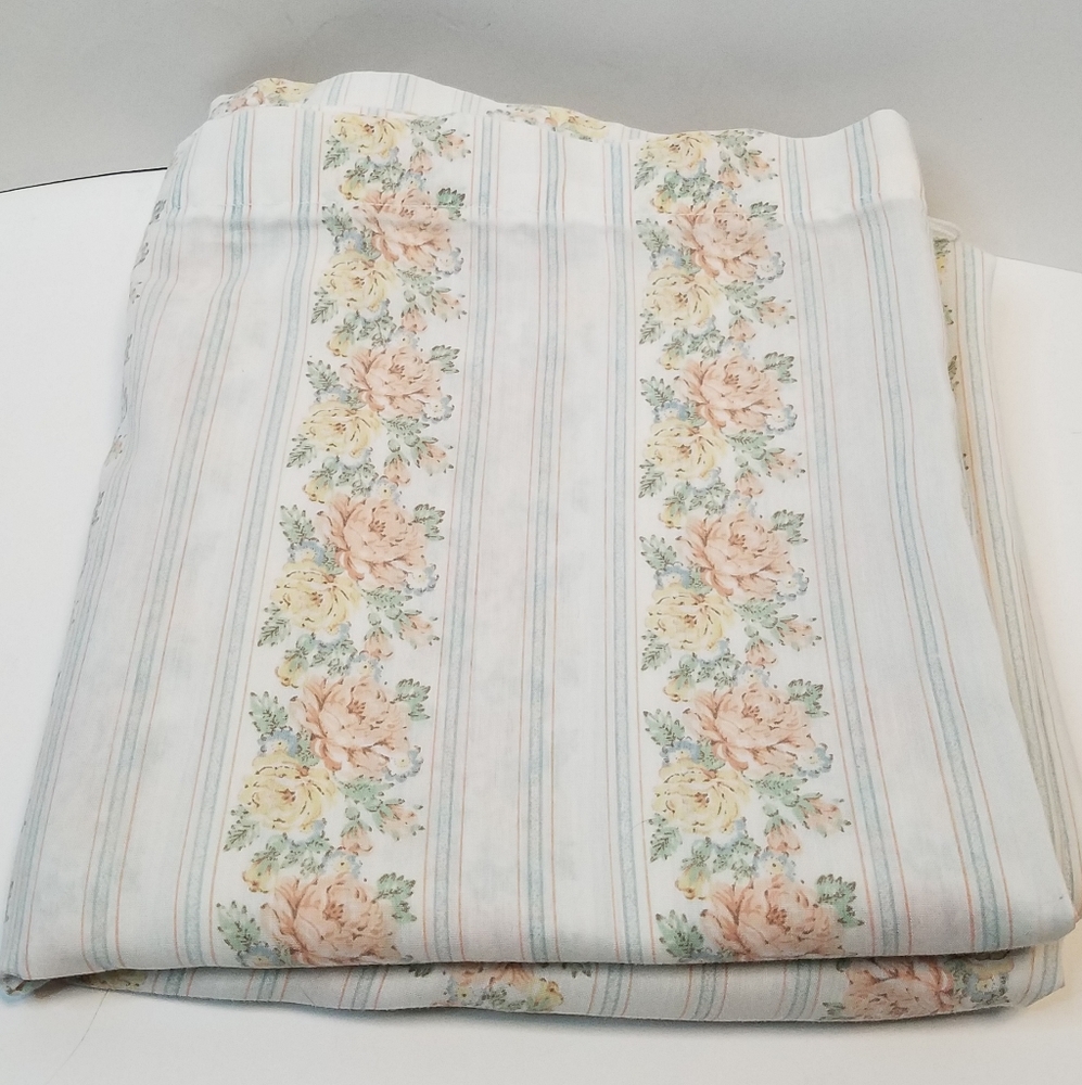 Vintage Thomaston Floral and Stripes Queen Flat Sheet